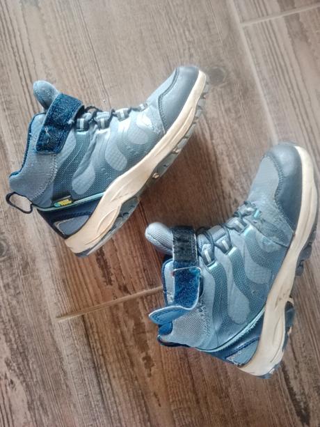 Topánky nepremokavé, 32