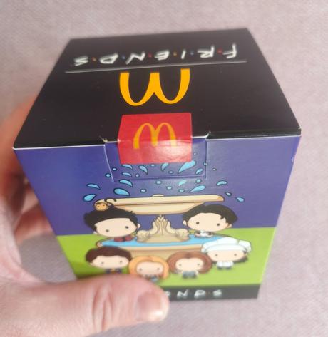 Friends chandler, mcdonald's, 