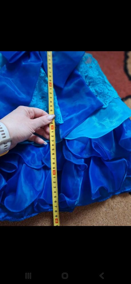 Prekrasne šaty, 110