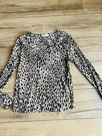 Volnejšia blúzka, s