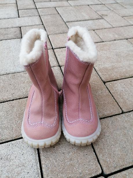 Krasne zimne cizmy, 26