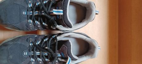 Topánky na dvor, 36