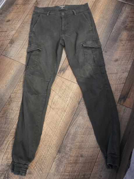 Nohavice,kapsače, ido,s