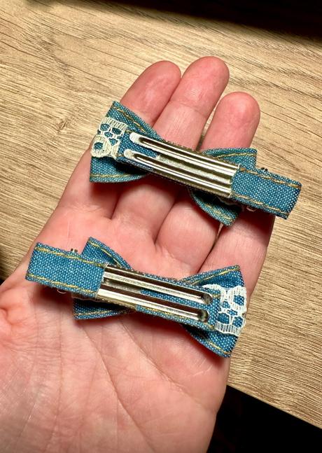 Rifľové sponky s čipkou,