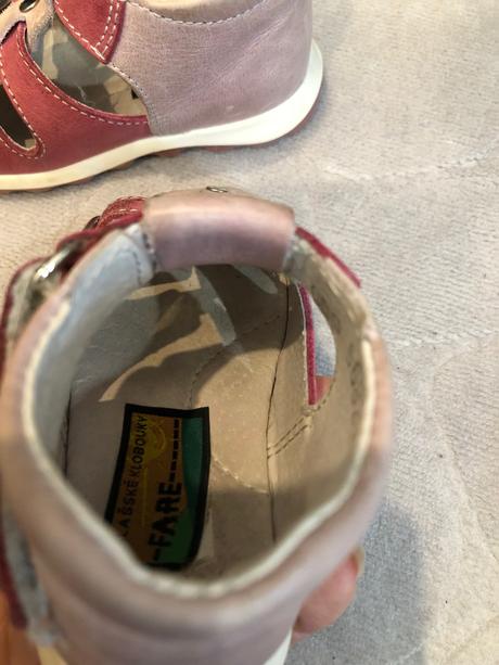 Sandalky / papučky, fare,20