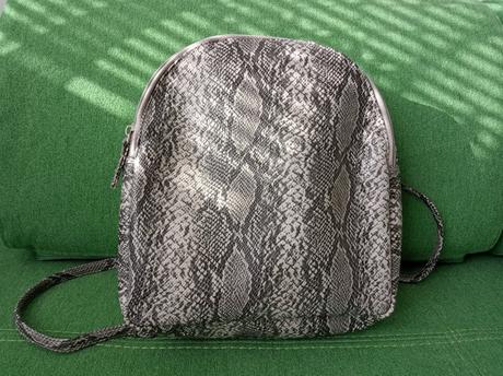 Dámsky hadí batoh, 