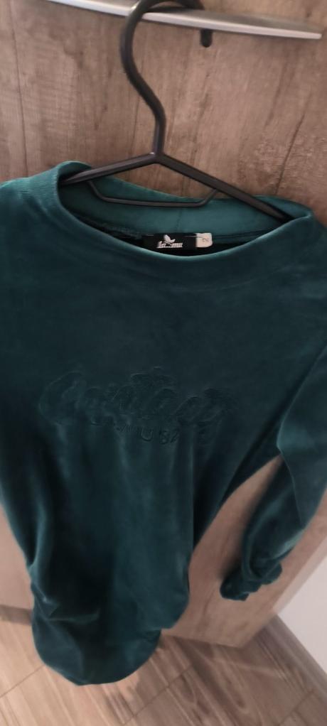 Zamatové šaty zn.lamu, s