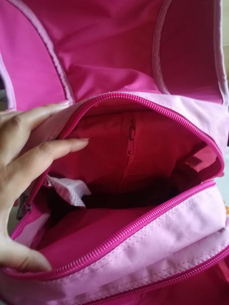 Školská taška hello kitty už aj s poštou, 