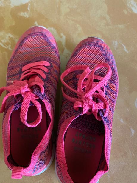 Ľahučké tenisky, next,36