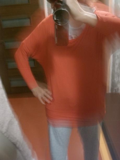 Svetrik na leginy, s