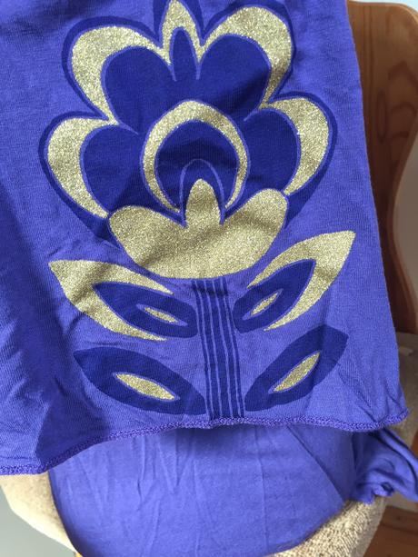 Fialové tričko so zaujímavými rukávmi, m