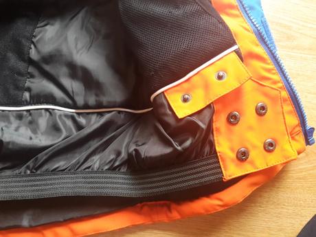 Lyziarska vetrovka, 92