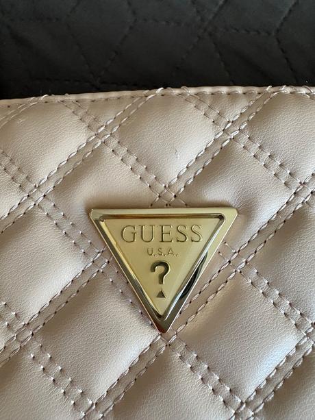 Kabelka guess, guess