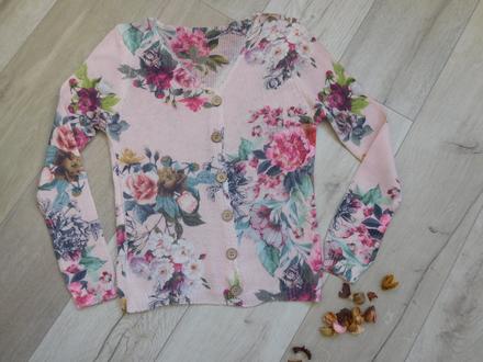 Pulovrík bavlnený kvety s,, s