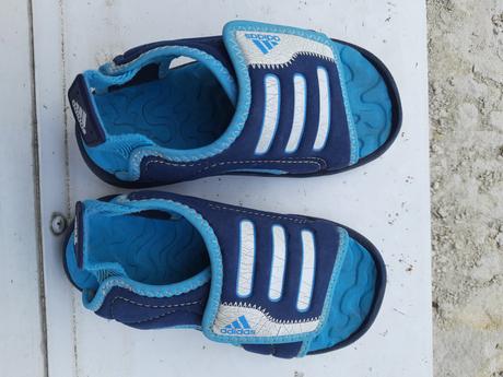 Adidas prezuvky, adidas,25
