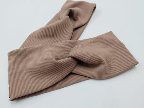 Nové farby čepeniek z rebrovaného úpletu,