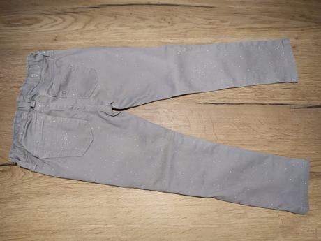 Strieborné nohavice, gap,110