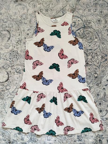Pohodlné bavlnené šaty s motýľmi h&m - nové, h&m,134 / 140