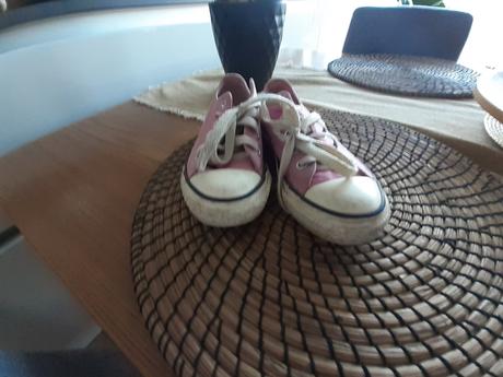 Ruzove converse c.30, converse,30