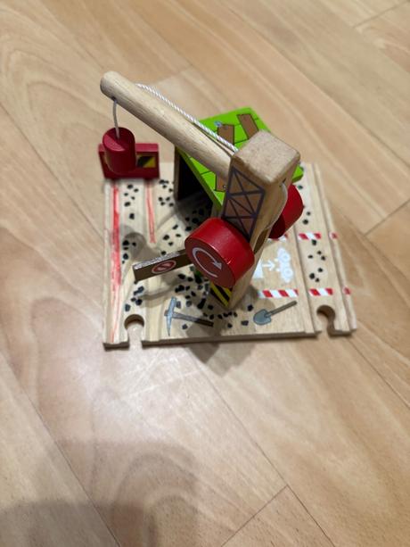 Drevené koľajnice s príslušenstvom., 