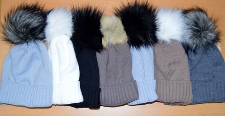 Čiapočka s brmbolcom, 50 - 158