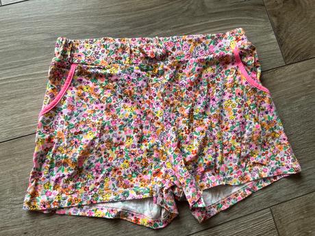 Kraťasky 4ks, h&m,122