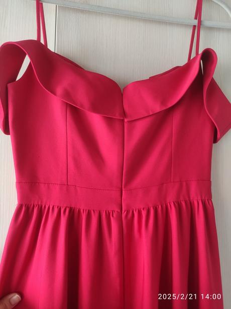 Červené dlhé spoločenské šaty, s