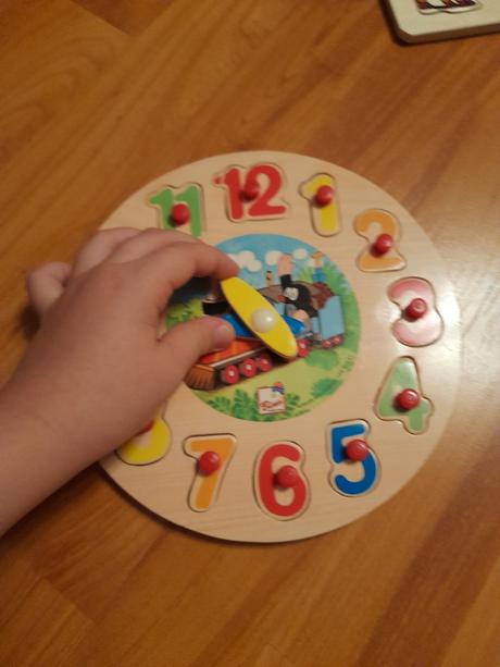 Drevena vkladacka hodiny s cislami, 