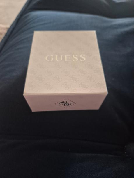 Guess set, guess