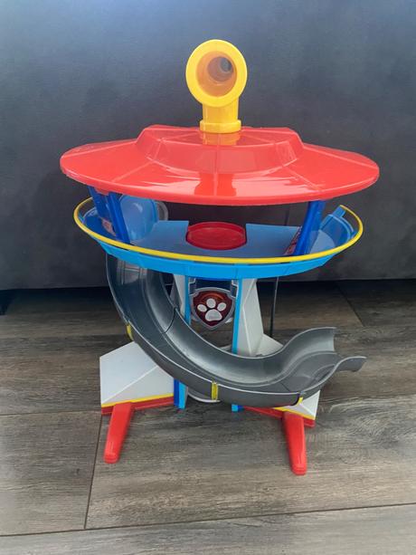 Paw patrol / labkova patrola centrala,
