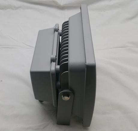 Led farebný rgb vonkajší reflektor 30w s diaľkovým, 