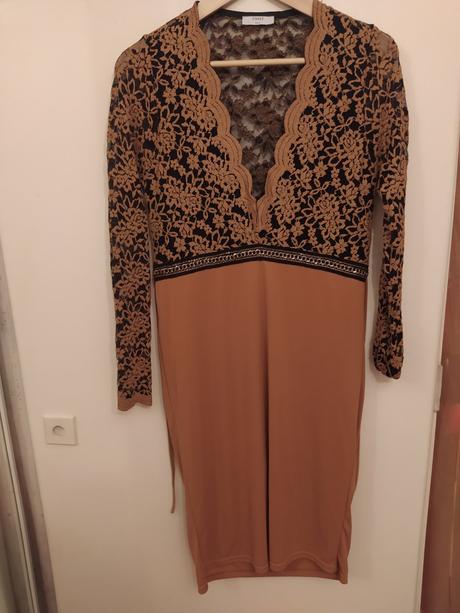 Slávnostné šaty, m