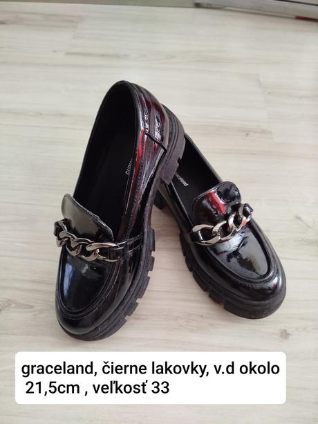 Lakovky, graceland,33