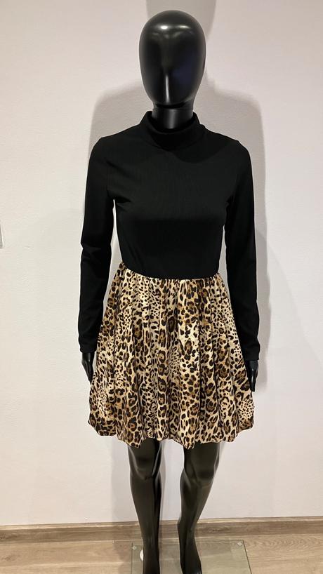 Rebrované leopardie šaty, m / s