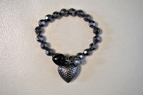 Náramok so srdieckom,