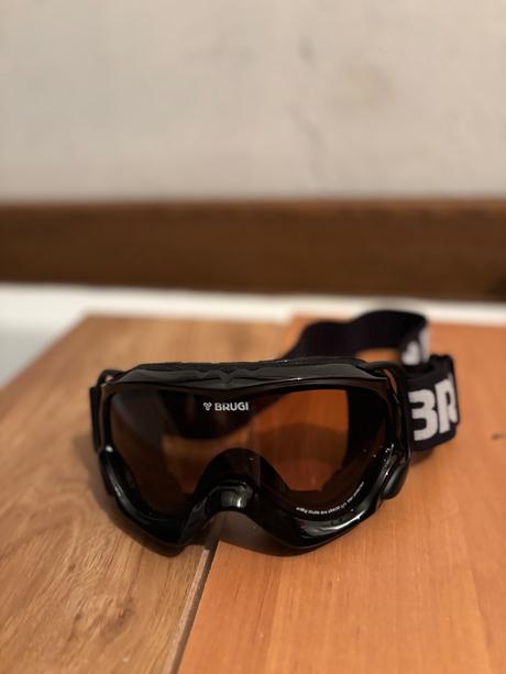 Okuliare+helma+ korytnačka na chrbát, 