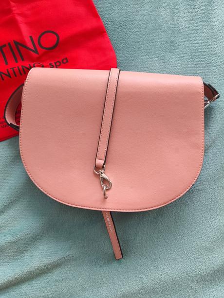 Valentino kabelka, valentino