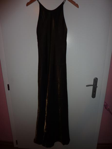 Spolocenske saty z u.s.a., 36