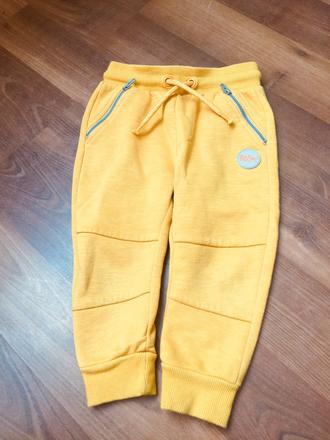 Zlte teplaky hrubsie, f&f,86