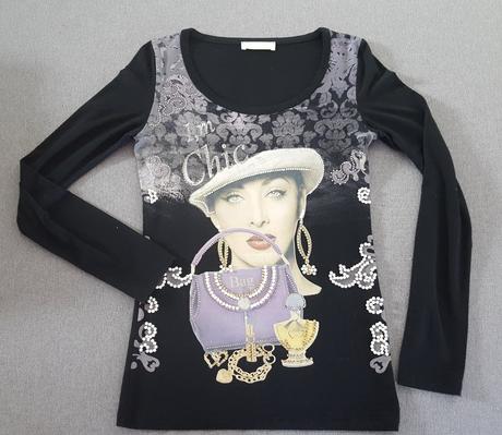 Tričko s kamienkovou aplikáciou, s