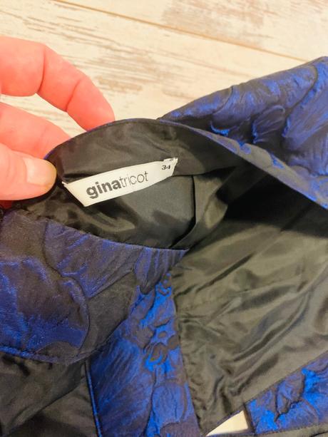 Reliefne saty gina tricot, 34