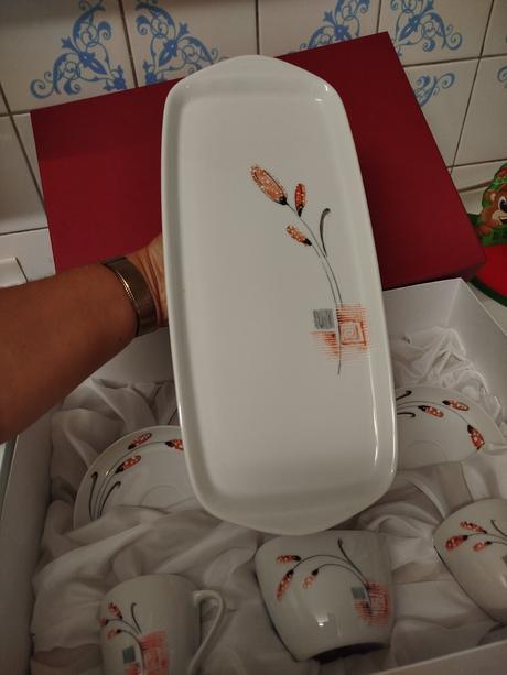Nová súprava karlovarského porcelánu,