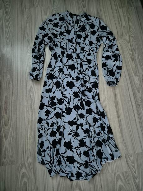 Šaty s kvetmi, reserved,s
