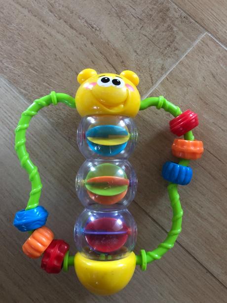 Kúsatko/hrkálka motýlik, 