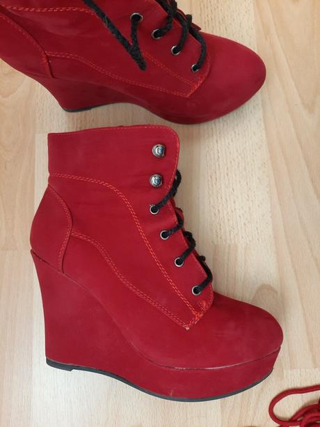 Červené semišové členkové čižmy, 39