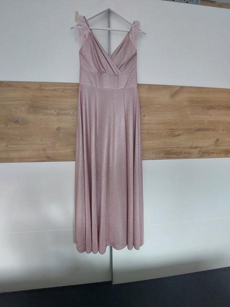 Spoločenské šaty, 38