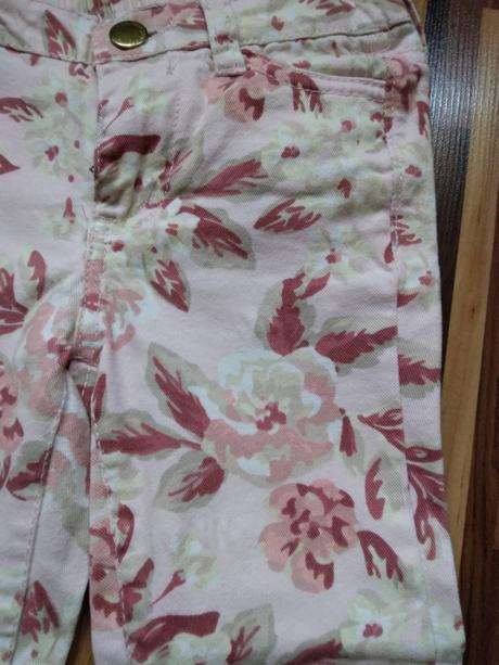 Rifle s kvietkami, 98