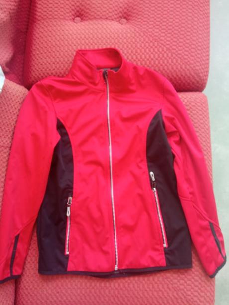 Softshellová bunda, decathlon,146