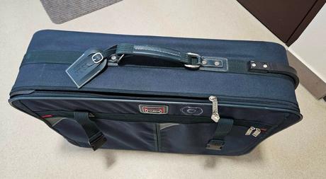 Velky, lahky cestovny kufor 70x50x20 cm, 