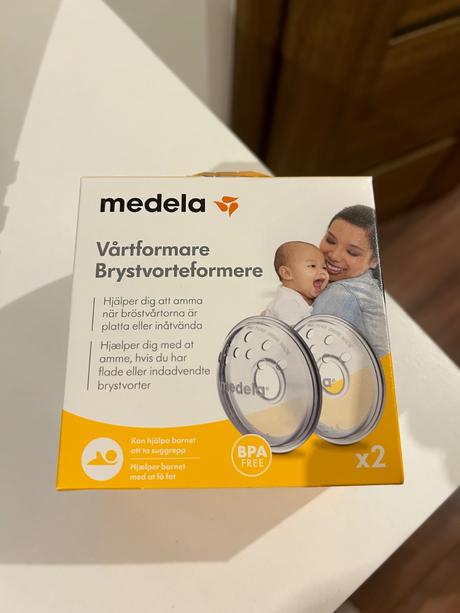 Formovače bradaviek medela,